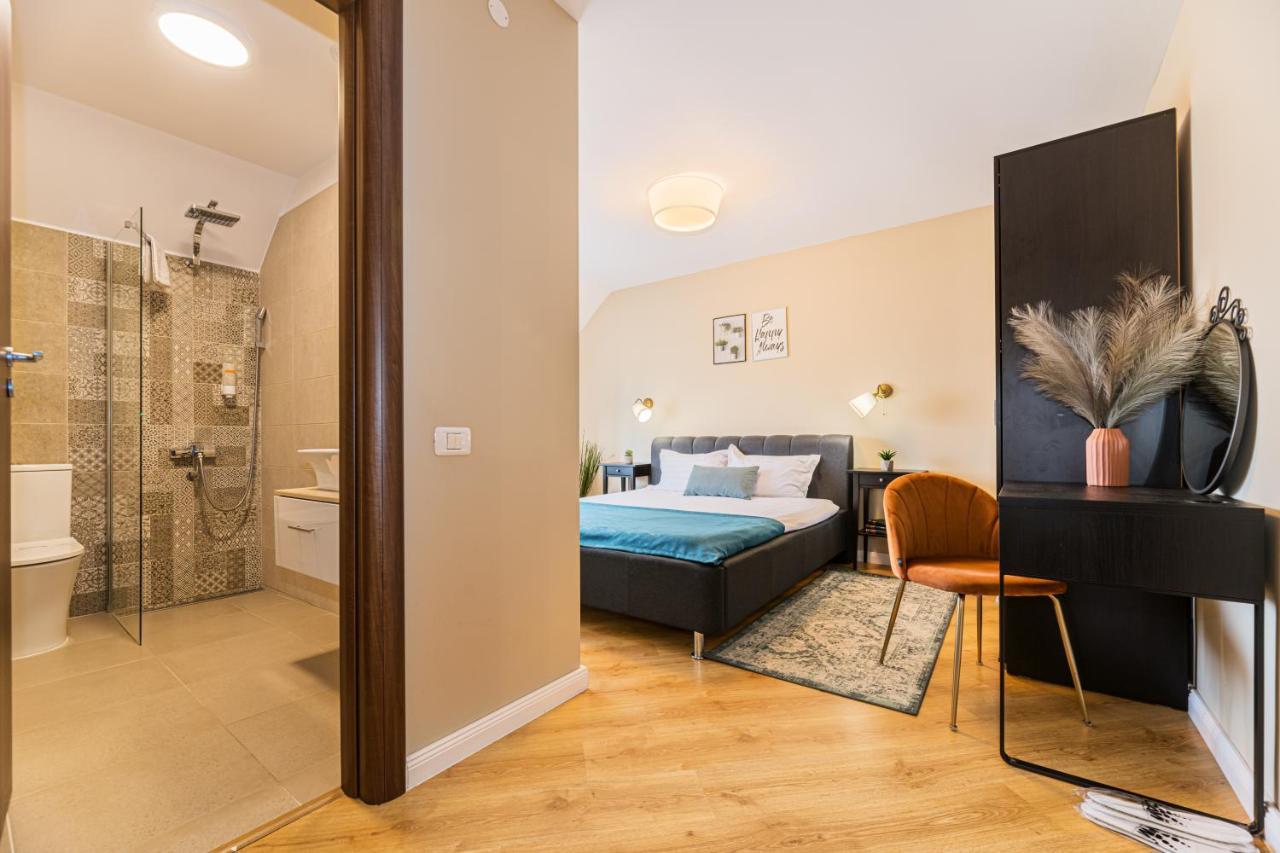 Orchard Villa Brasov Luaran gambar
