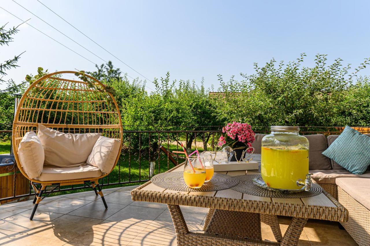 Orchard Villa Brasov Luaran gambar