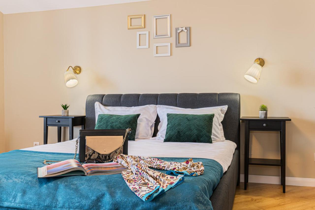 Orchard Villa Brasov Luaran gambar