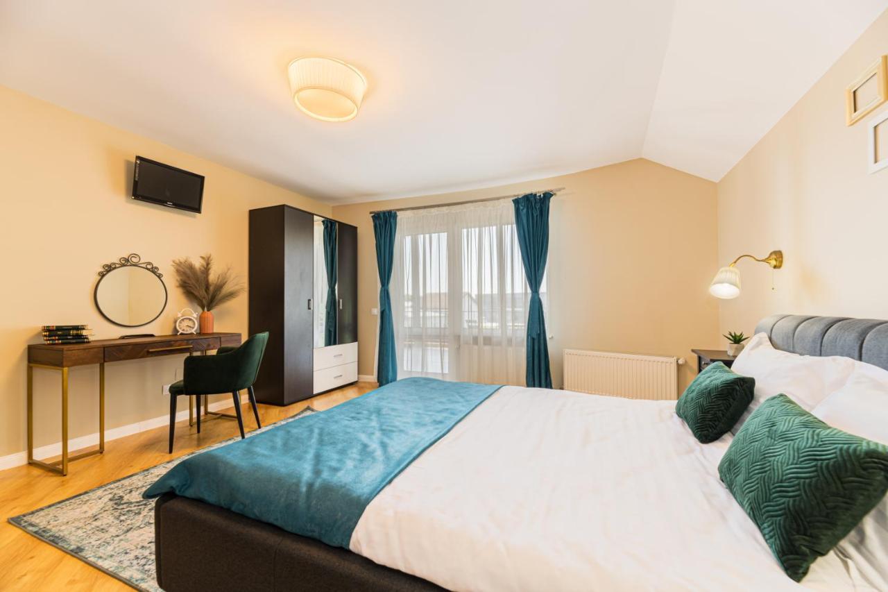 Orchard Villa Brasov Luaran gambar