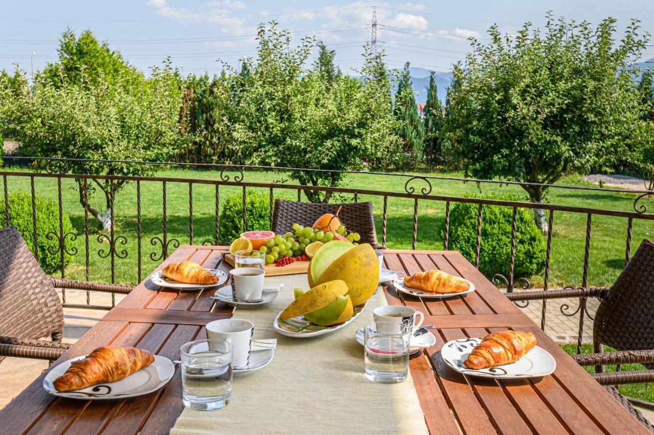 Orchard Villa Brasov Luaran gambar