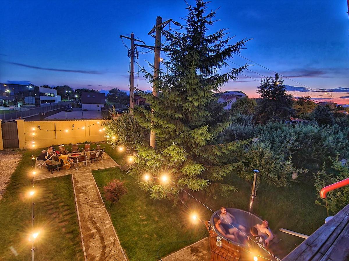 Orchard Villa Brasov Luaran gambar