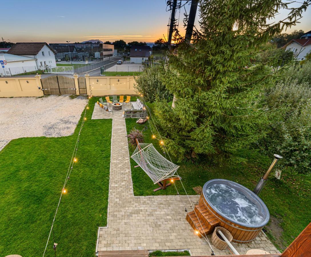 Orchard Villa Brasov Luaran gambar