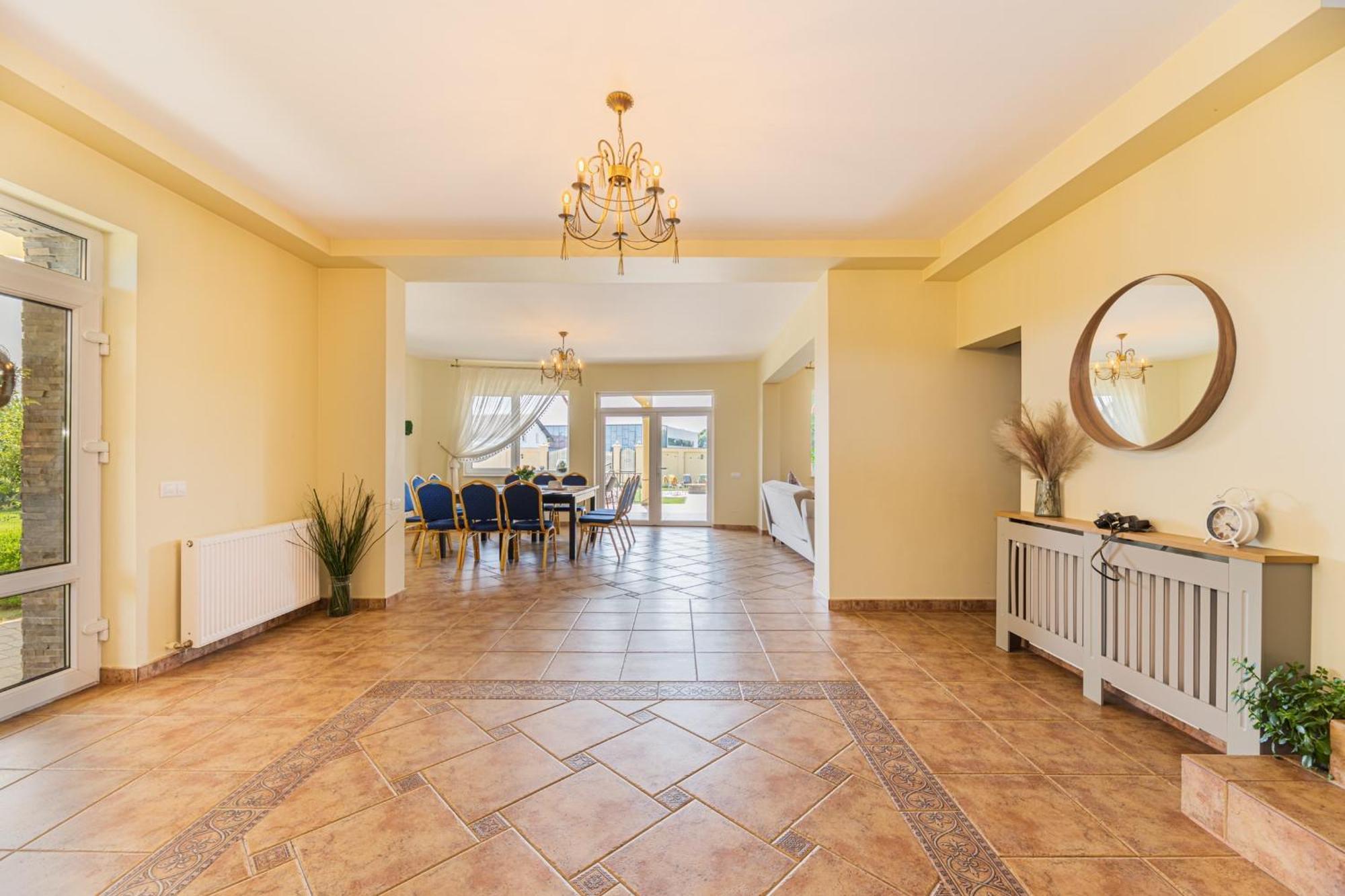 Orchard Villa Brasov Luaran gambar